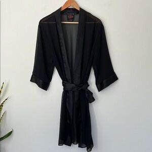 La Vie en Rose Black Robe Sheer Robe Satin detail